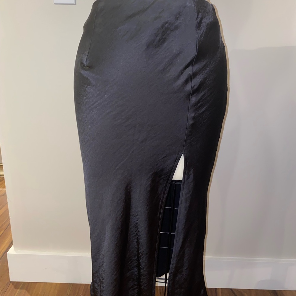 Black midi skirt